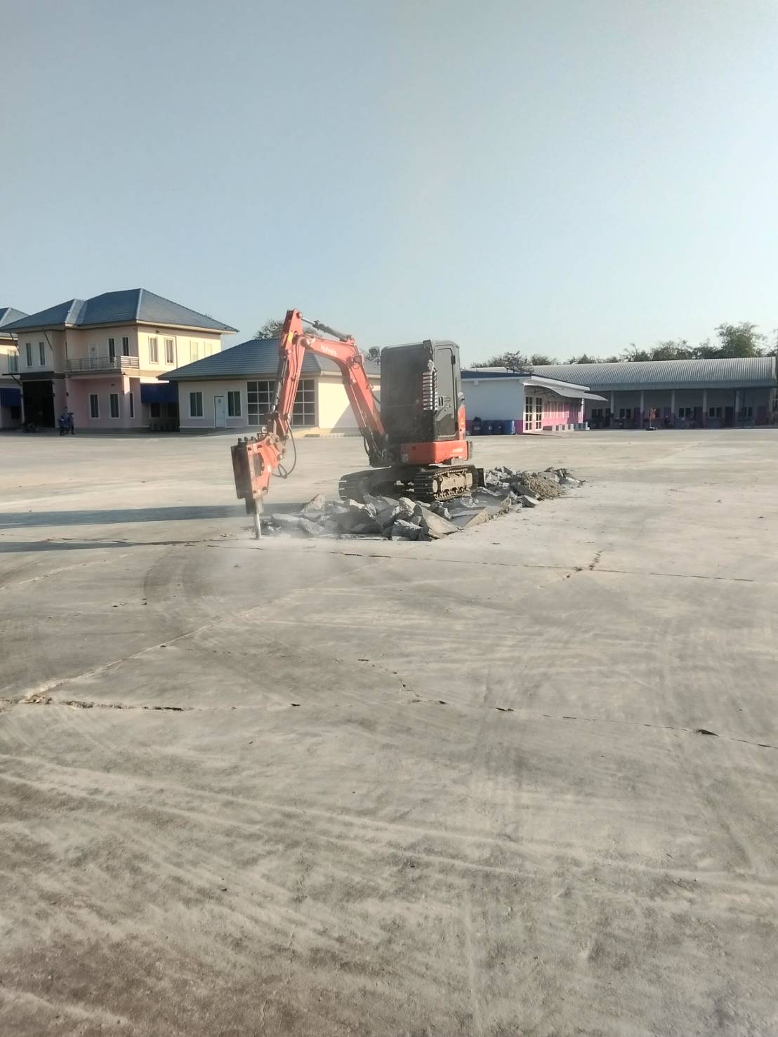 เช่ารถแม็คโคร สุพรรณบุรี