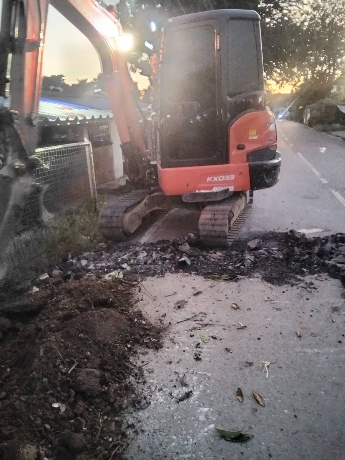 เช่ารถแม็คโคร สุพรรณบุรี